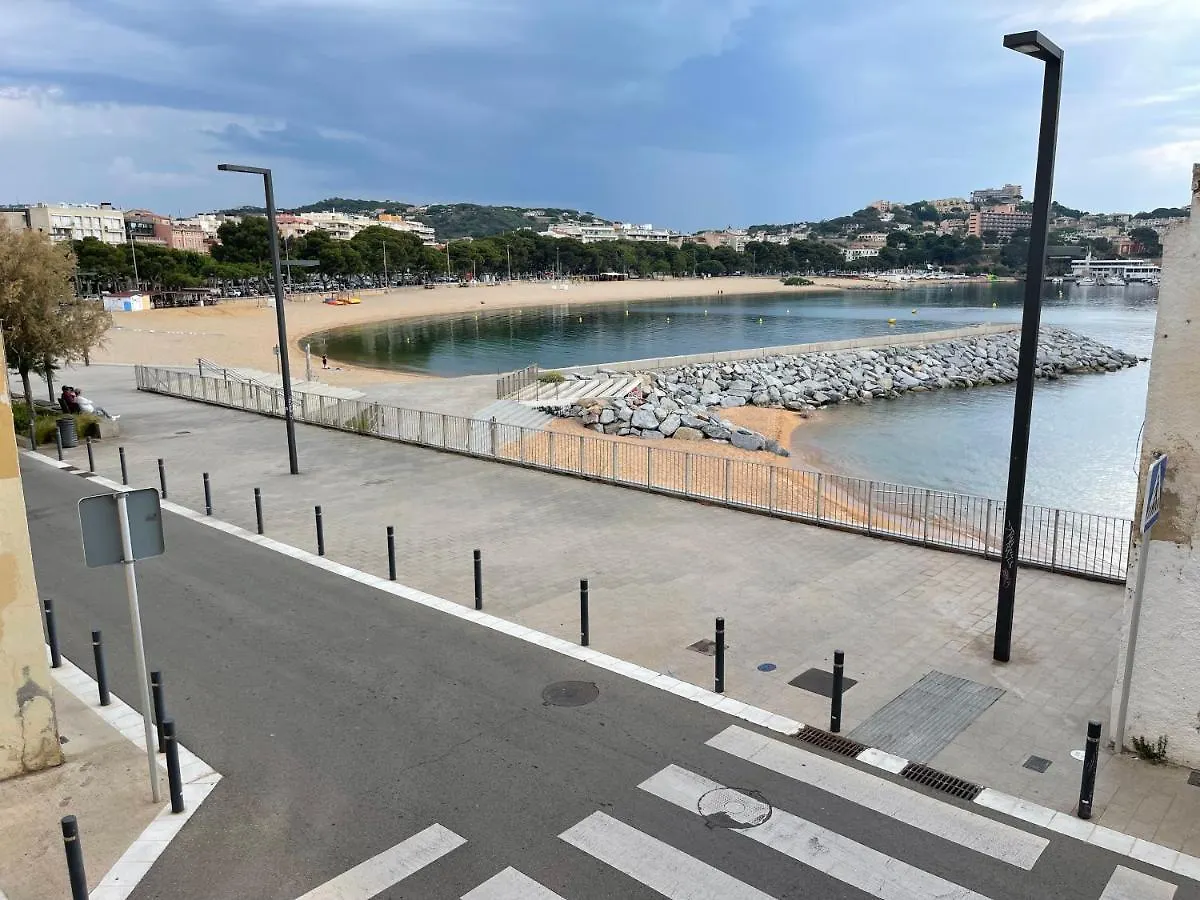 Arena, Exquisito Apartamento Con Aire Acondicionado En La Playa Sant Feliu de Guixols Spain